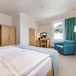 Hotel Strandhotel Zur Promenade 3*