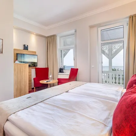 Отель Strandhotel Zur Promenade