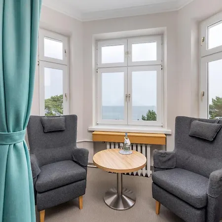 Strandhotel Zur Promenade Hotell 3*