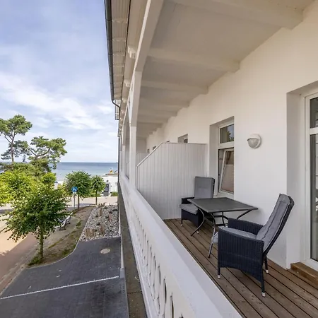 Отель Strandhotel Zur Promenade Остзебад Бинц