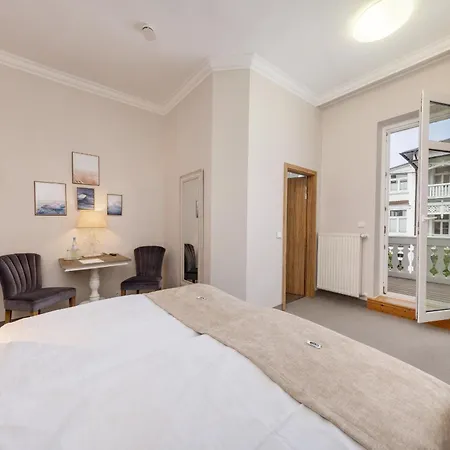 Strandhotel Zur Promenade 3* Остзебад Бинц