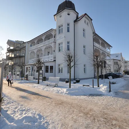 Отель Strandhotel Zur Promenade
