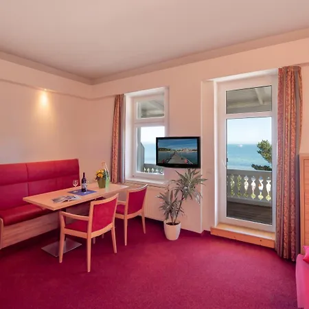 Strandhotel Zur Promenade Hotell