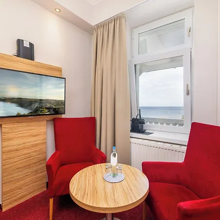 Strandhotel Zur Promenade Hotel